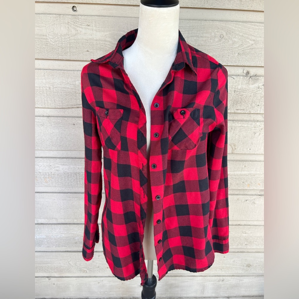 Hot Topic Buffalo Plaid Button Up Top